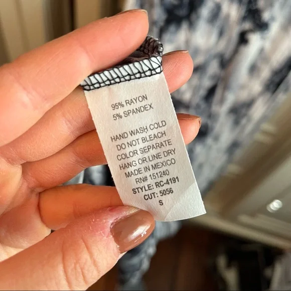 New without tags tie dye flowy dress - Picture 5 of 6